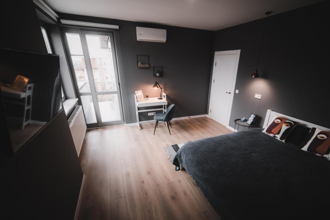 Apart-Hotel Kostjukowski Apartments Nizhynska 17 利沃夫 外观 照片