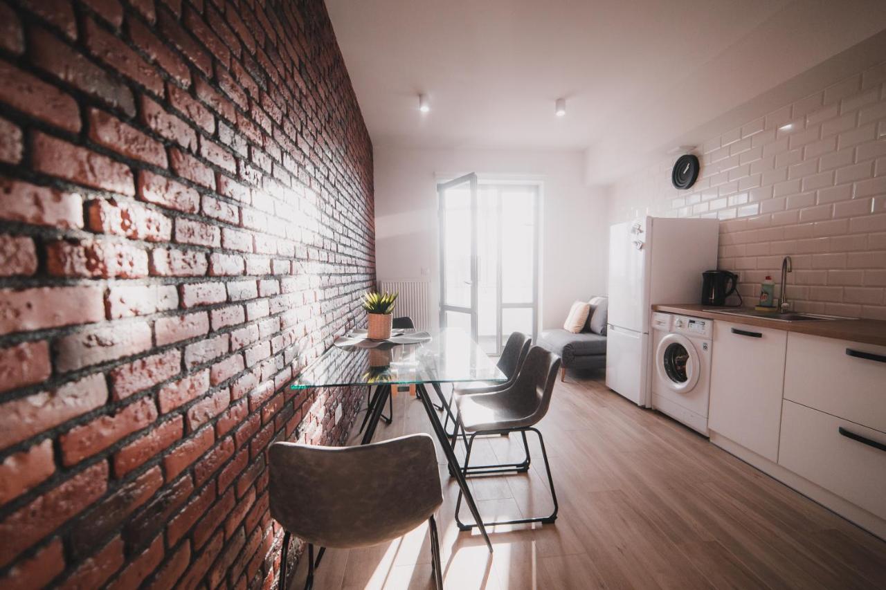 Apart-Hotel Kostjukowski Apartments Nizhynska 17 利沃夫 外观 照片