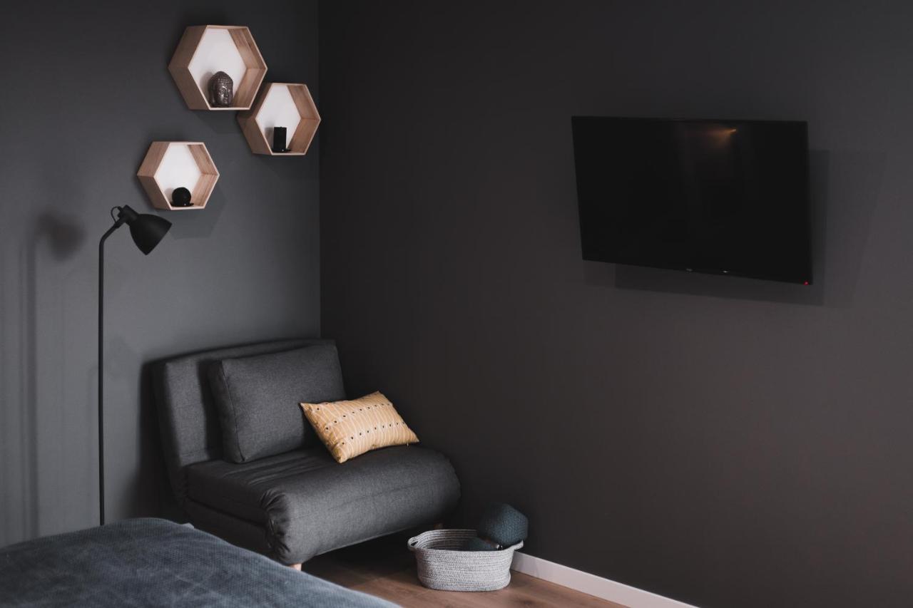 Apart-Hotel Kostjukowski Apartments Nizhynska 17 利沃夫 外观 照片