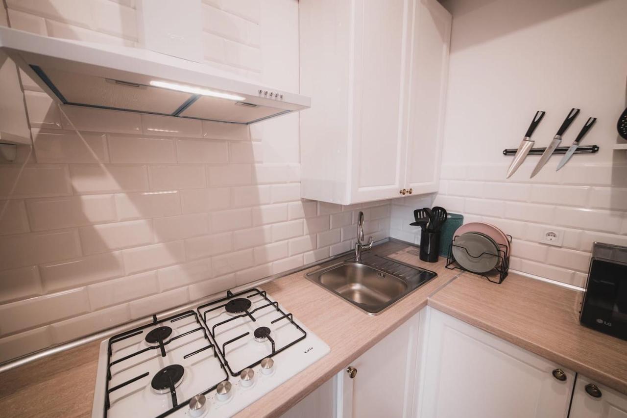 Apart-Hotel Kostjukowski Apartments Nizhynska 17 利沃夫 外观 照片