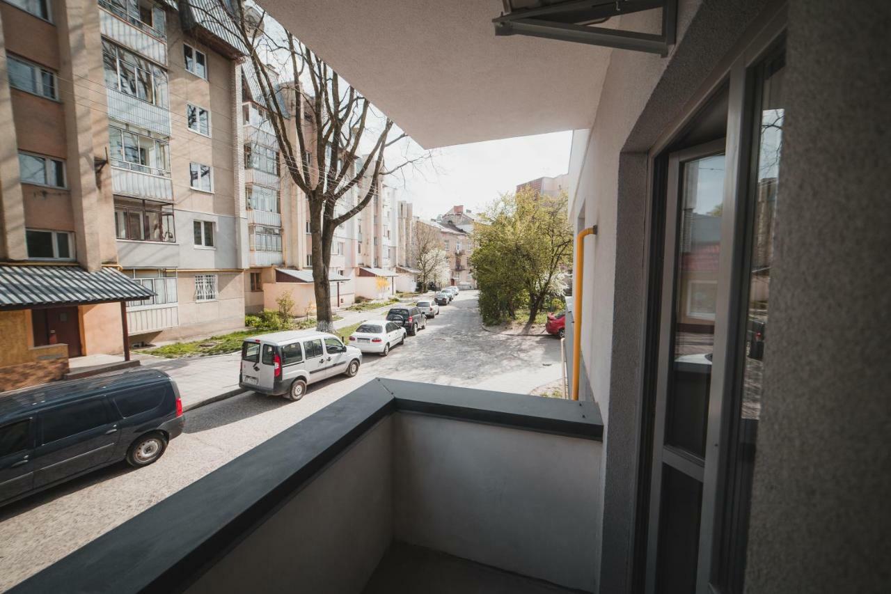 Apart-Hotel Kostjukowski Apartments Nizhynska 17 利沃夫 外观 照片